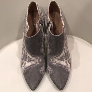 Eva & Zoe Animal Print Booties